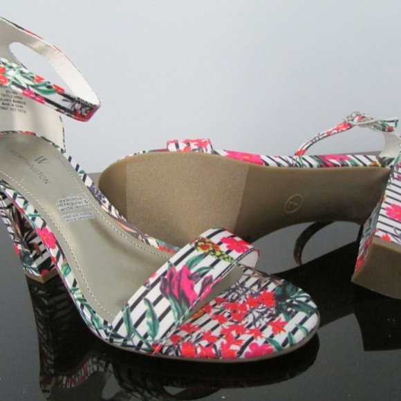 Block Heel Sandals - Picture 4 of 4